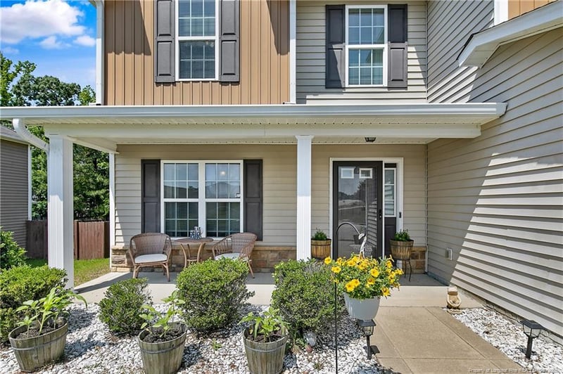919 Screech Owl Dr, Hope Mills, NC 28348