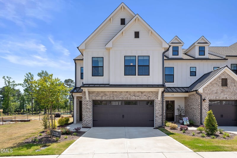 92 N District Ave N, Clayton, NC 27527