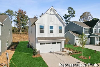 92 Horseshoe Pl, Angier, NC 27501