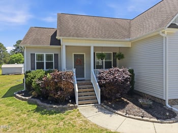 92 Poston Ct, Benson, NC 27504