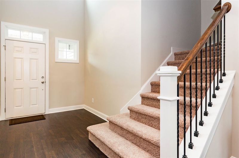 92 Whitebark Ln, Clayton, NC 27520