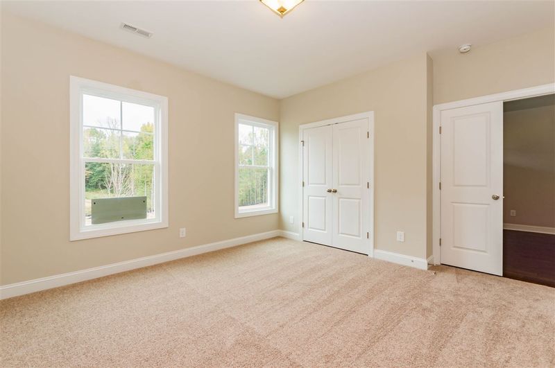 92 Whitebark Ln, Clayton, NC 27520