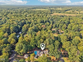 920 Apple Ln, Hillsborough, NC 27278