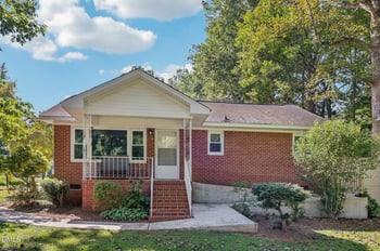 920 Apple Ln, Hillsborough, NC 27278