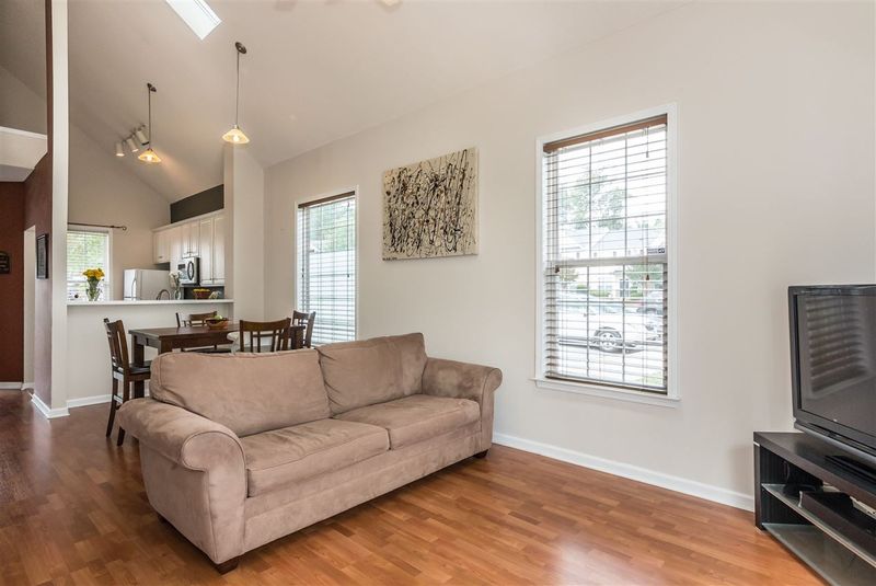 920 Cinnamon Dr, Durham, NC 27713