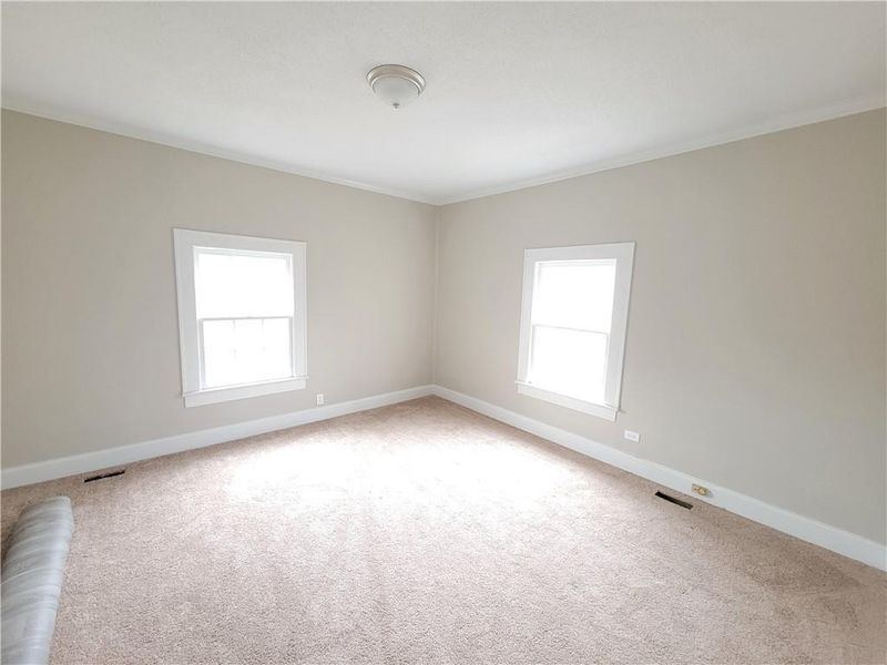 920 E Davis St, Burlington, NC 27215