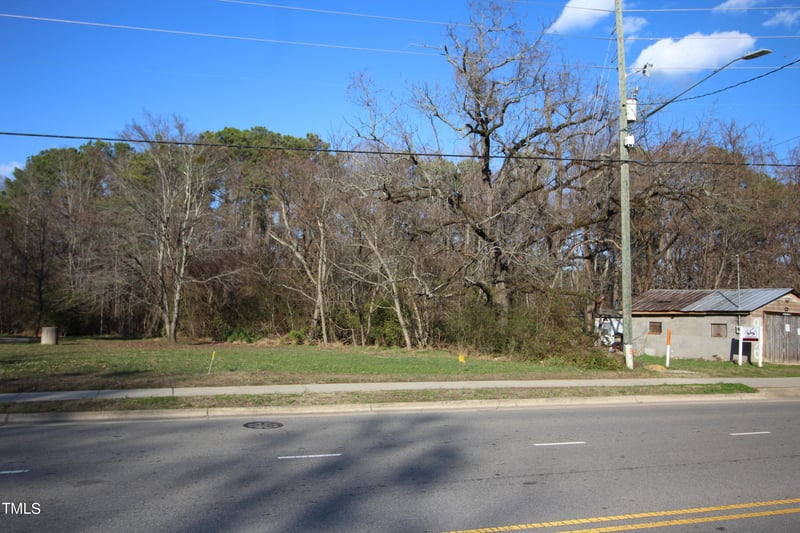 920 Holly Springs Rd, Holly Springs, NC 27540