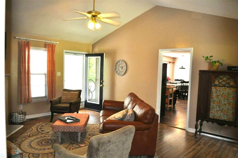 920 Lazy Branch Dr, Benson, NC 27504