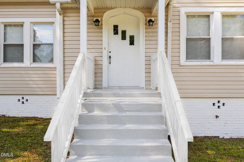 920 N Mebane St, Burlington, NC 27217
