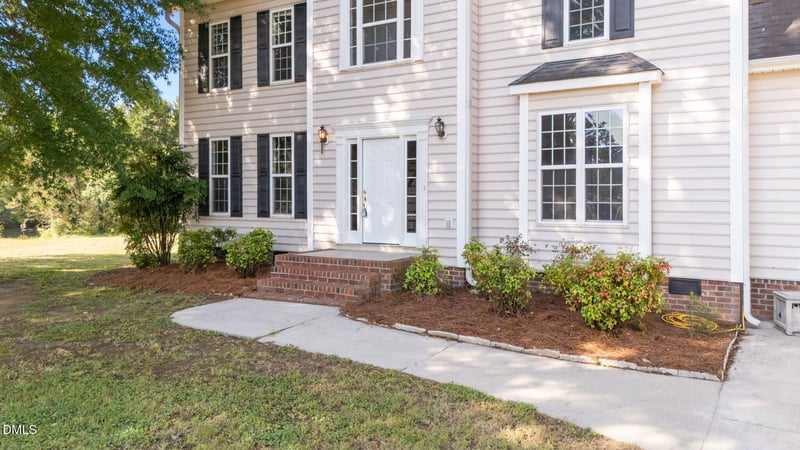 920 River Ridge Rd, Zebulon, NC 27597