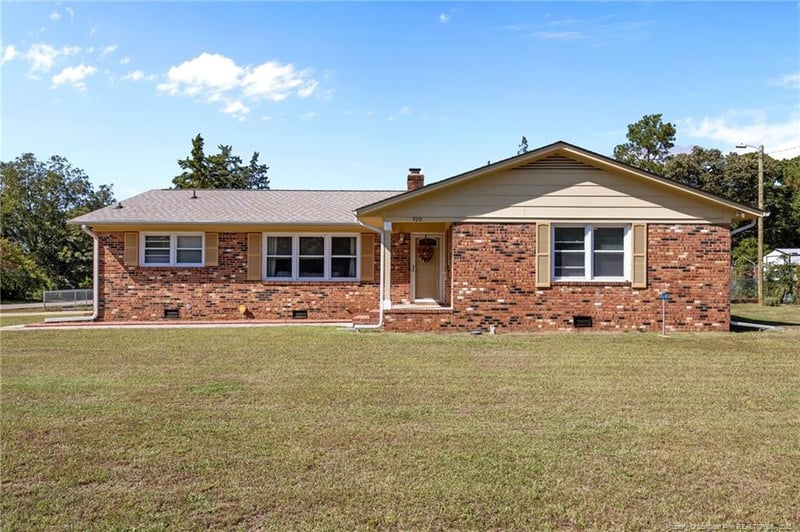 920 Sunbury Dr, Fayetteville, NC 28311