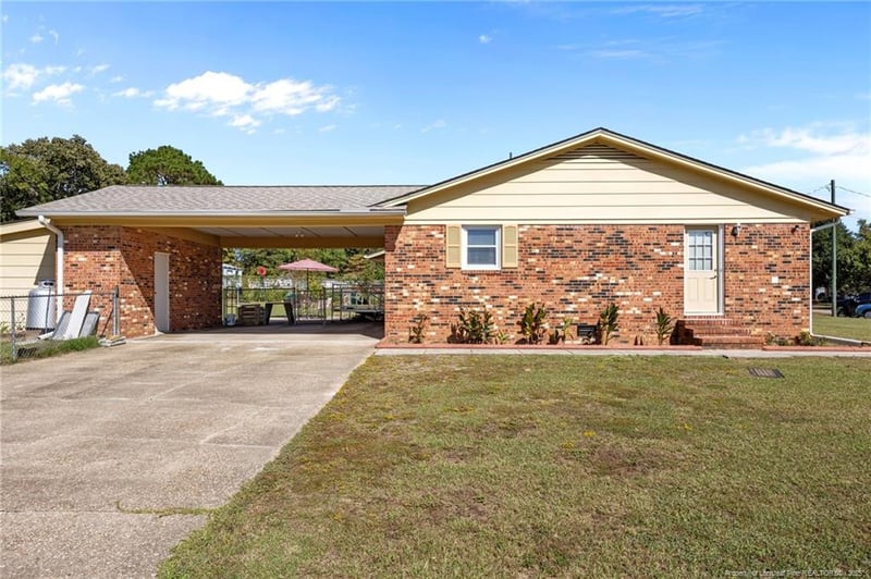 920 Sunbury Dr, Fayetteville, NC 28311