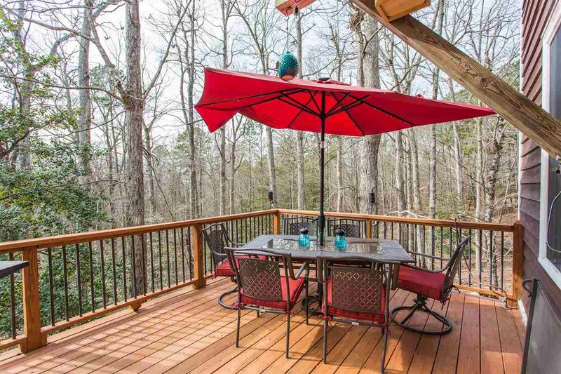 920 Windy Ridge Rd, Chapel Hill, NC 27517