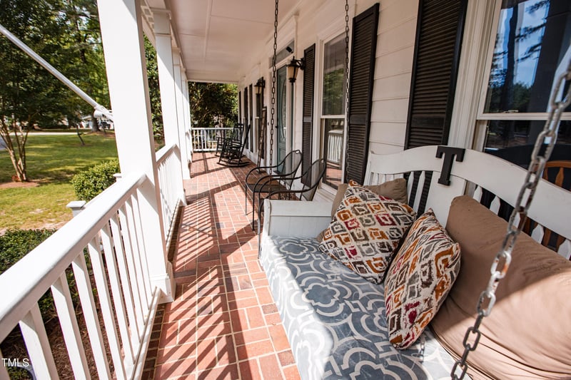 9200 Lake Carol Dr, Zebulon, NC 27597