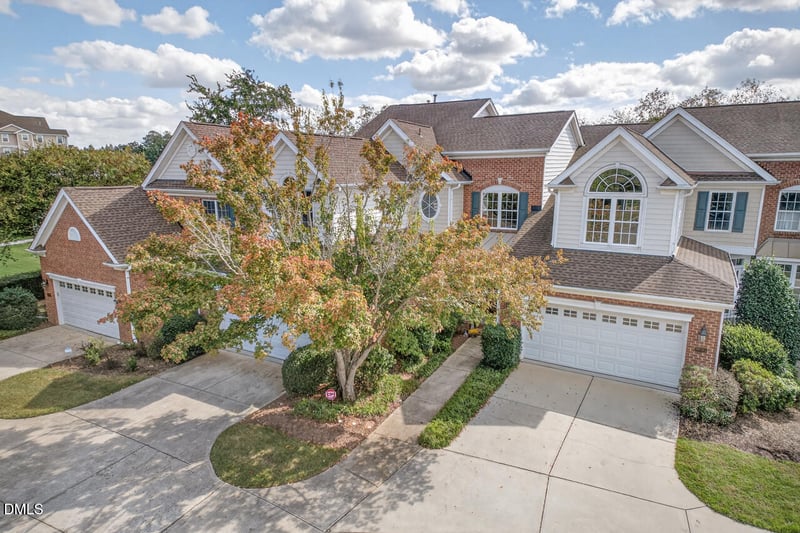 9203 Fawn Lake Dr, Raleigh, NC 27617