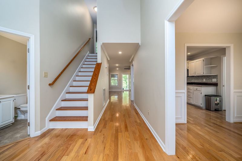 9204 Tree Meadow Ln, Raleigh, NC 27603