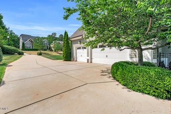 9208 Concord Hill Ct, Raleigh, NC 27613