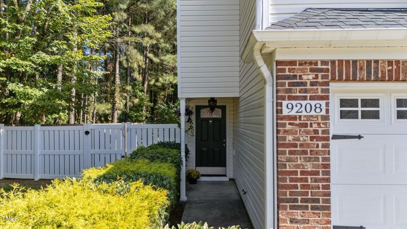 9208 Shallcross Way, Raleigh, NC 27617