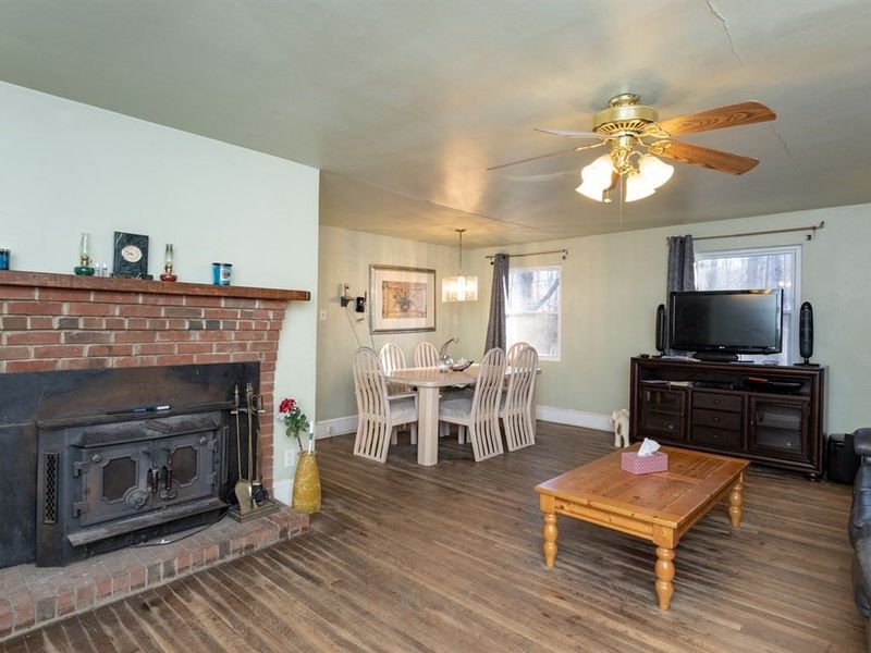921 Ardmore Dr, Durham, NC 27713