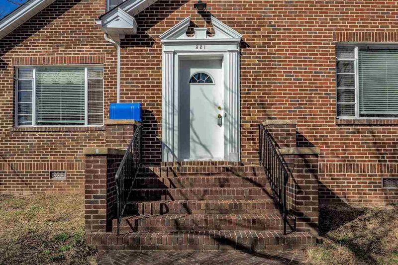 921 N Buchanan Blvd, Durham, NC 27701