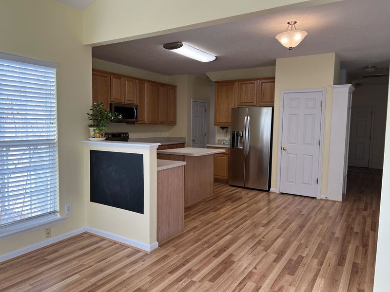 921 Fulworth Ave, Wake Forest, NC 27587