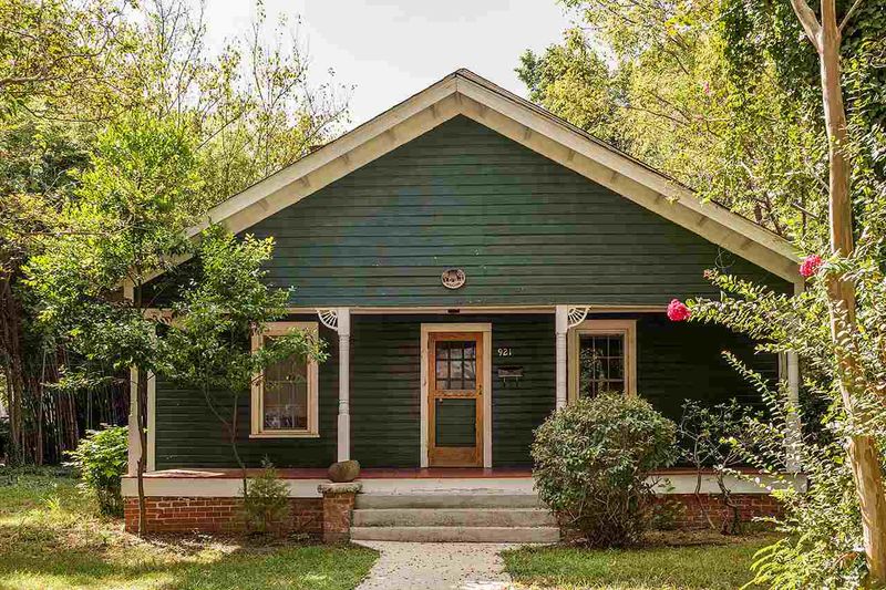 921 Iredell, Durham, NC 27701