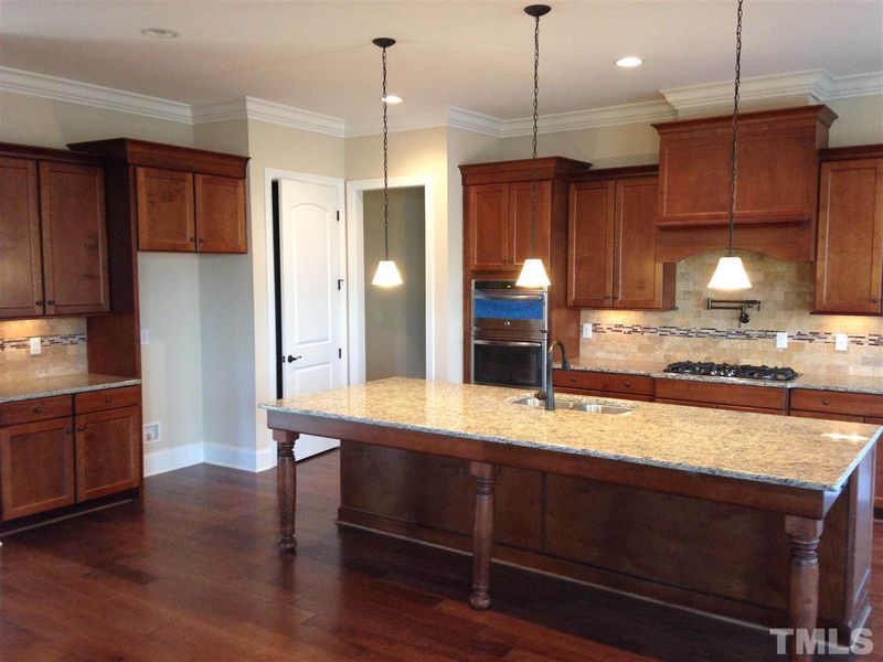 921 Legend Oaks Dr, Chapel Hill, NC 27517