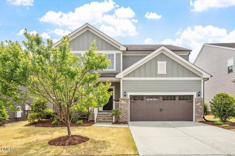 921 Lemster Ln, Cary, NC 27519