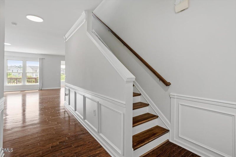 921 Lemster Ln, Cary, NC 27519