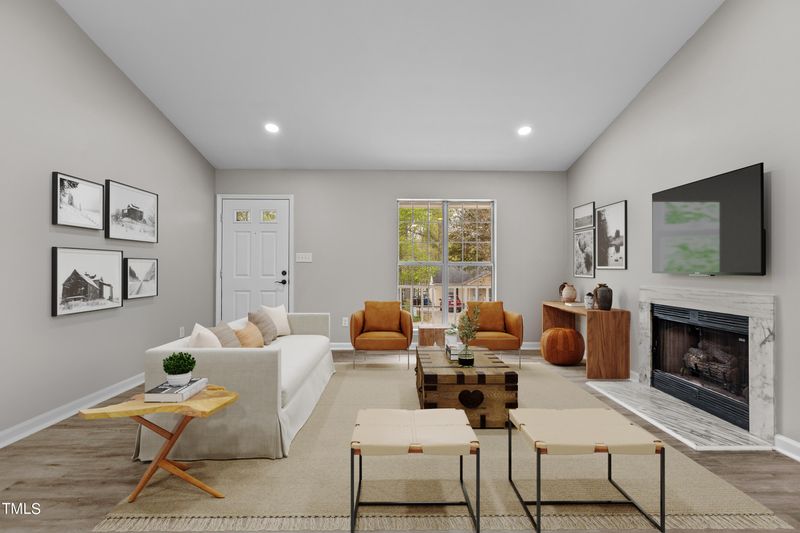 921 Riverbark Ln, Durham, NC 27703
