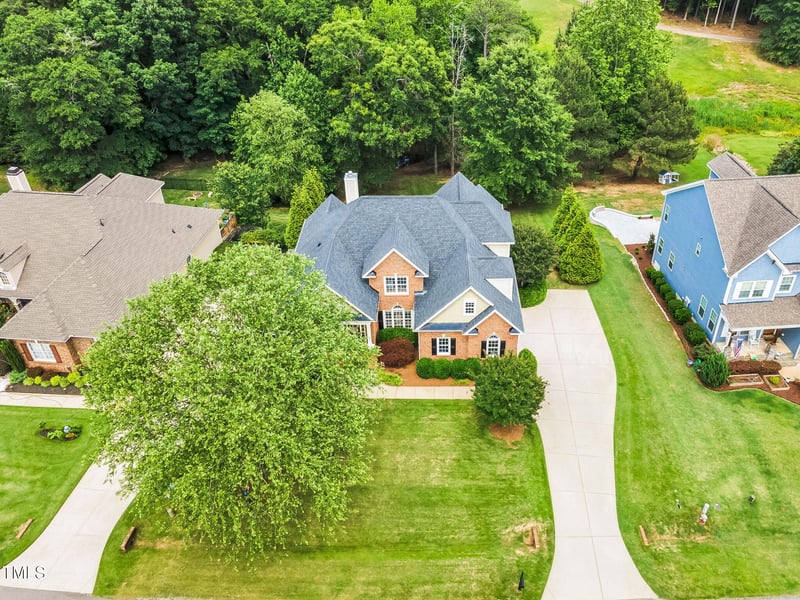 921 Riverwood Dr, Clayton, NC 27527