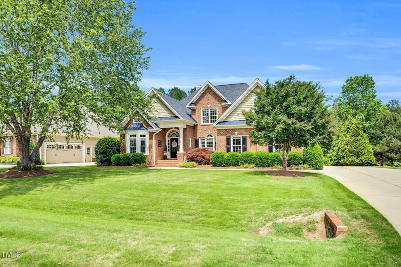 921 Riverwood Dr, Clayton, NC 27527