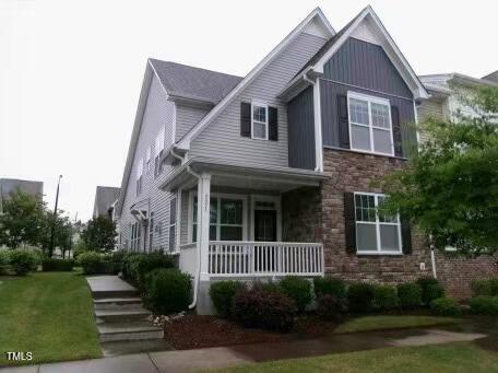 921 Rosepine Dr, Cary, NC 27519