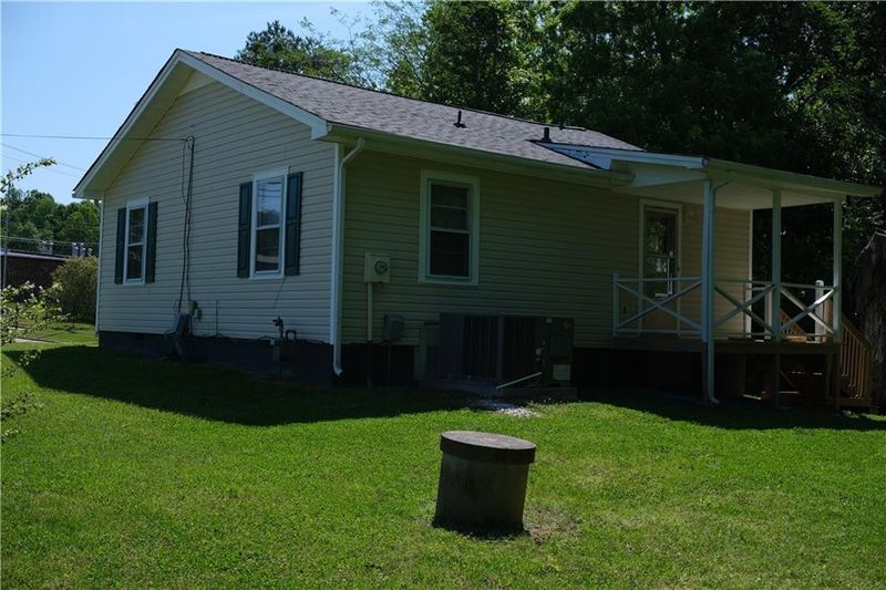 921 Sandy Cross Rd, Burlington, NC 27217