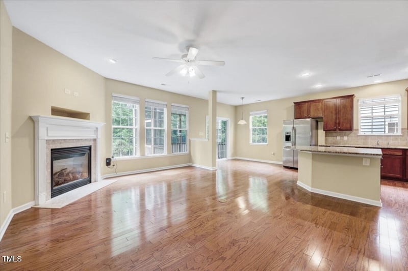 921 Shefford Town Dr, Rolesville, NC 27571