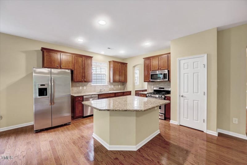 921 Shefford Town Dr, Rolesville, NC 27571