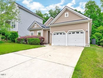 921 Shefford Town Dr, Rolesville, NC 27571