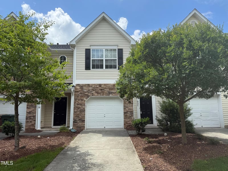 921 Shining Wire Way, Morrisville, NC 27560