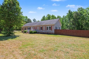 921 Sweet Raspberry Ln, Lillington, NC 27546