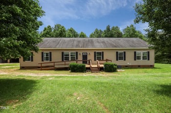 921 Sweet Raspberry Ln, Lillington, NC 27546