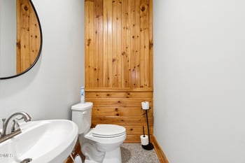 921 Tilghman Rd, Dunn, NC 28334