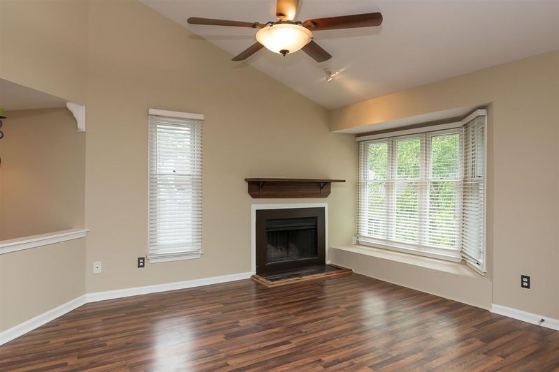 921 Washington St #301, Raleigh, NC 27605