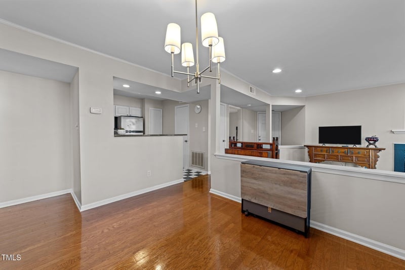 921 Washington St #101, Raleigh, NC 27605