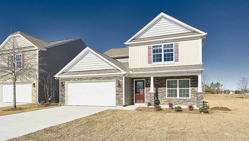 921 Winter Cress Dr, Zebulon, NC 27597