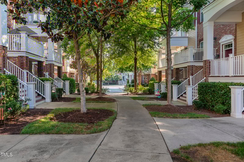 9211 Calabria Dr #117, Raleigh, NC 27617
