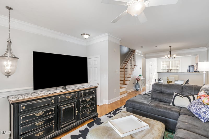 9211 Calabria Dr #117, Raleigh, NC 27617