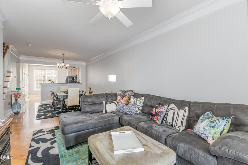 9211 Calabria Dr #117, Raleigh, NC 27617