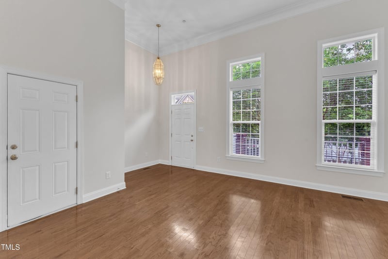 9211 Calabria Dr, Raleigh, NC 27617