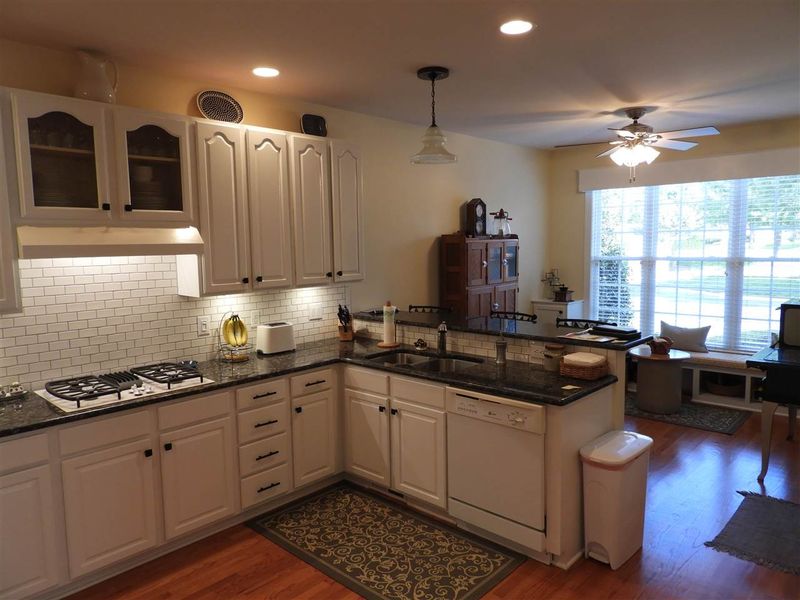 9211 White Eagle Ct N, Raleigh, NC 27617