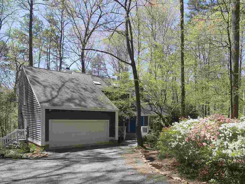 9219 Laurel Springs Dr, Chapel Hill, NC 27516